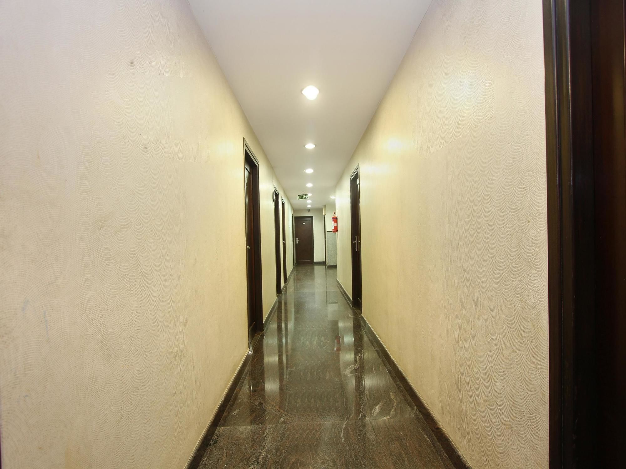 העיר בנגלור Oyo 435 Hotel Amshi International מראה חיצוני תמונה