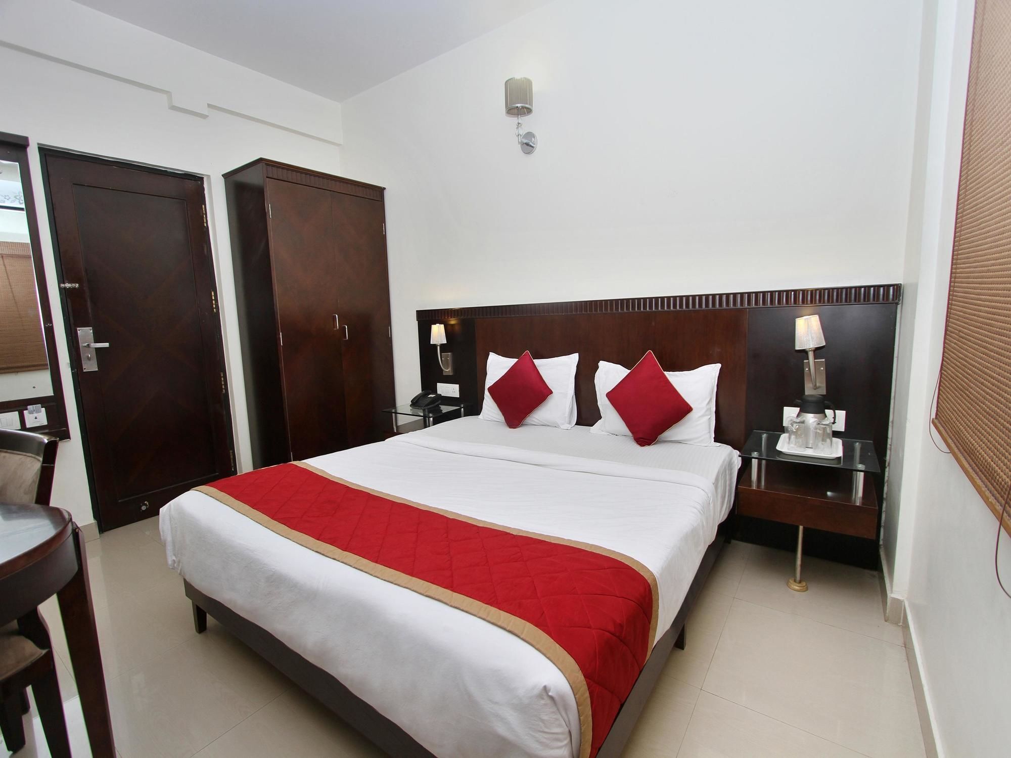 העיר בנגלור Oyo 435 Hotel Amshi International מראה חיצוני תמונה